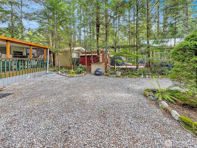 21 Drial Loop, Deming, WA 98244