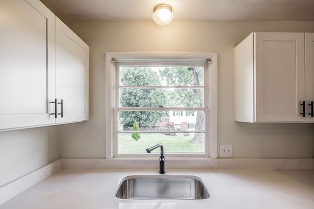 204 Noonan Ct, Nashville, TN 37206