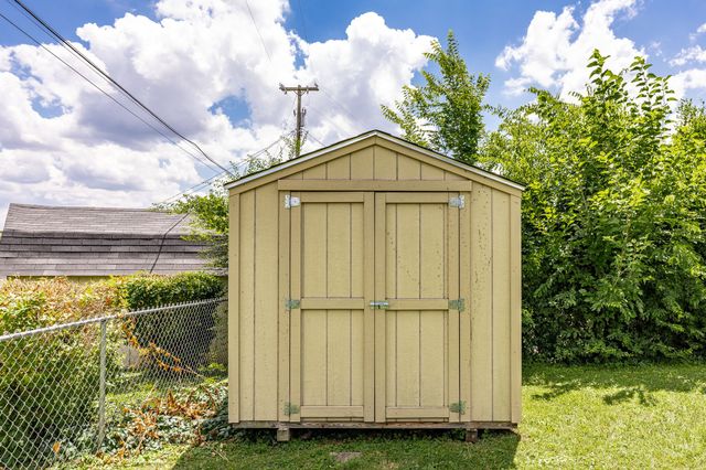204 Noonan Ct, Nashville, TN 37206