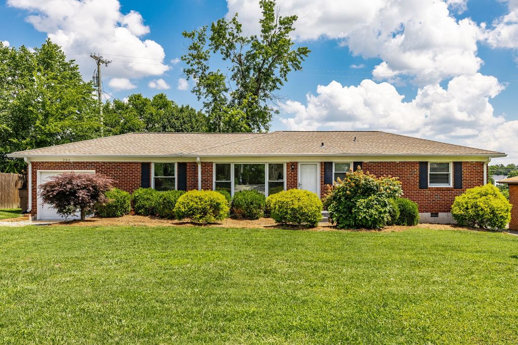 204 Noonan Ct, Nashville, TN 37206