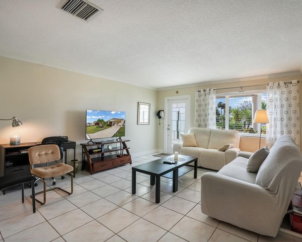 4712 Mainland Drive, Tamarac, FL 33319