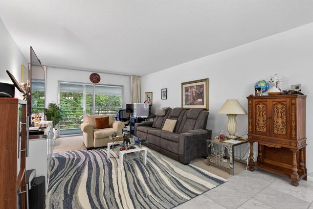 3002 Portofino Isle E3, Coconut Creek, FL 33066
