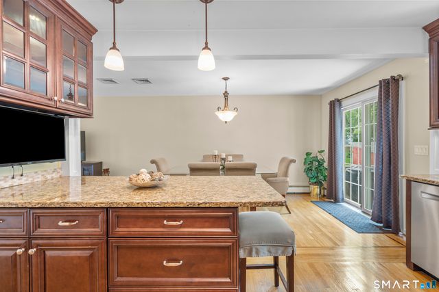 140 Flower Drive, Hamden, CT 06518
