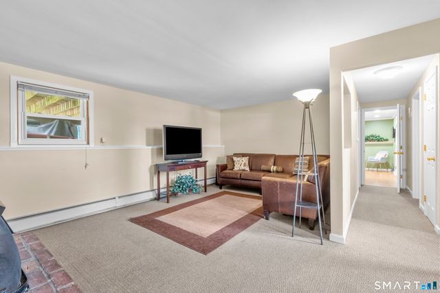 140 Flower Drive, Hamden, CT 06518
