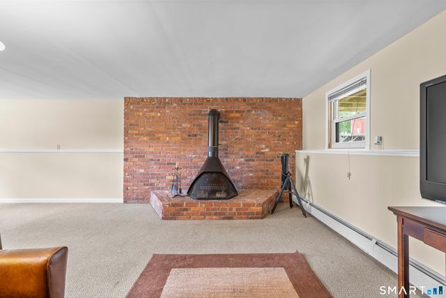 140 Flower Drive, Hamden, CT 06518
