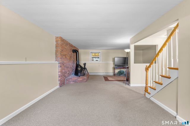 140 Flower Drive, Hamden, CT 06518