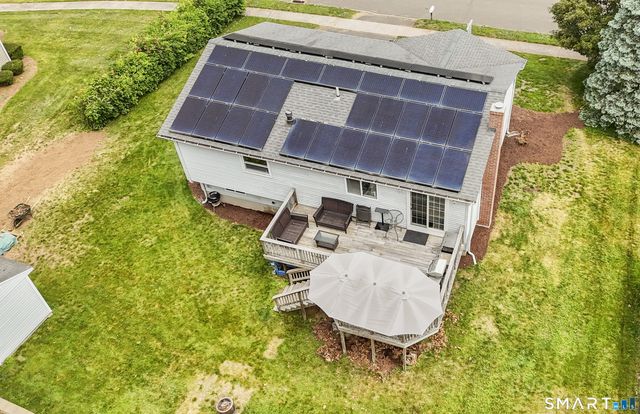 140 Flower Drive, Hamden, CT 06518