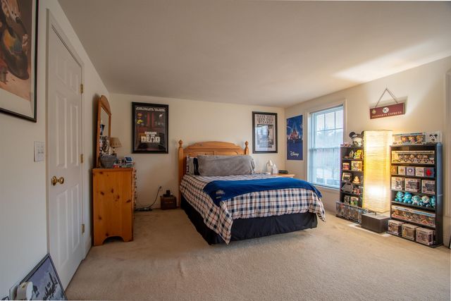 61 Marathon Way, Manchester, NH 03109