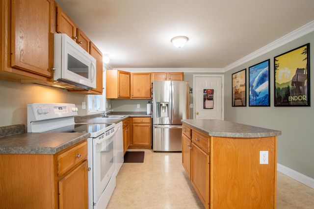 61 Marathon Way, Manchester, NH 03109