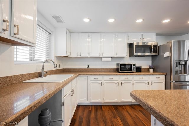 230 West Rochell Drive, Henderson, NV 89015