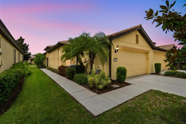 322 MYSTIC FALLS DRIVE, Apollo Beach, FL 33572