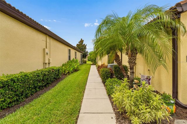 322 MYSTIC FALLS DRIVE, Apollo Beach, FL 33572