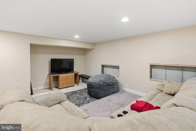 89 BELLA ROSA CT, Royersford, PA 19468