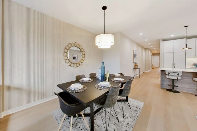 5114 S Kenwood Avenue 3B, Chicago, IL 60615