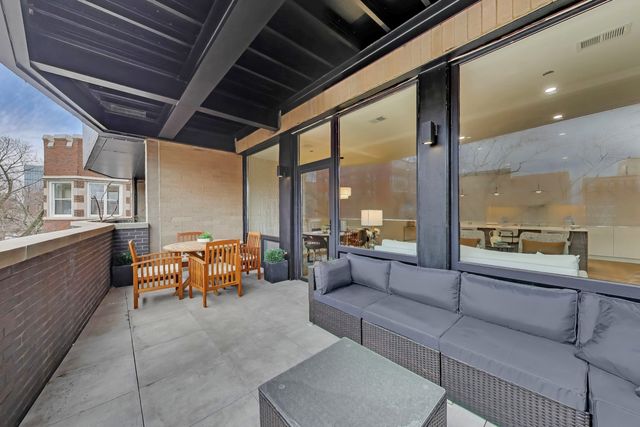 5114 S Kenwood Avenue 3B, Chicago, IL 60615