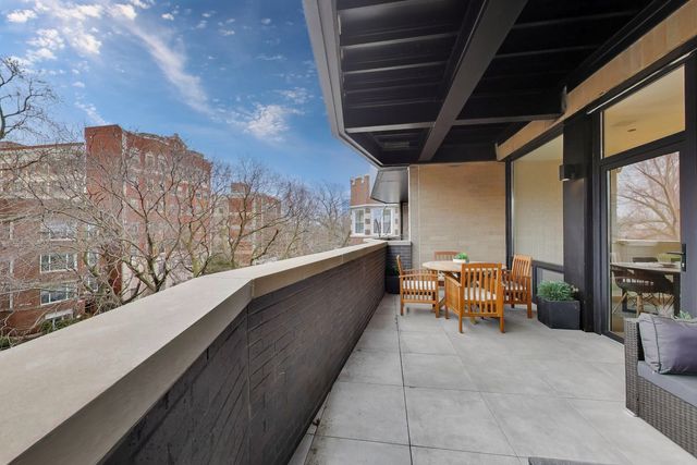 5114 S Kenwood Avenue 3B, Chicago, IL 60615