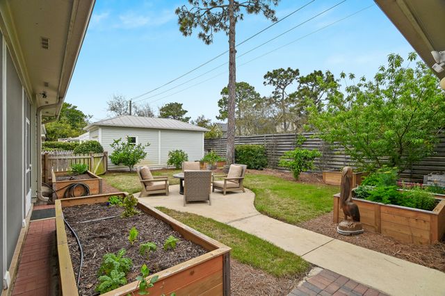 2011 Pine Island Circle, Miramar Beach, FL 32550