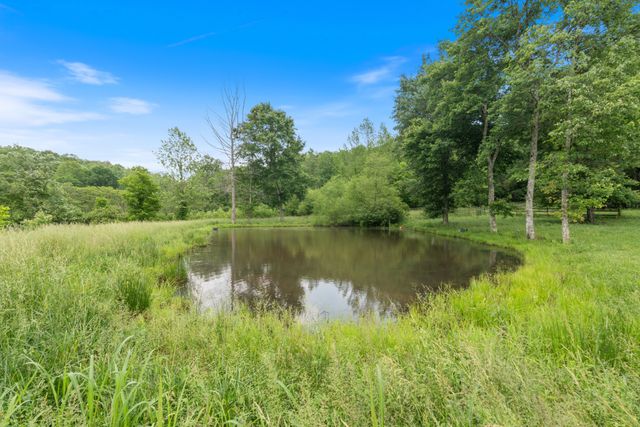 287 Rack Clayton Rd, Hohenwald, TN 38462