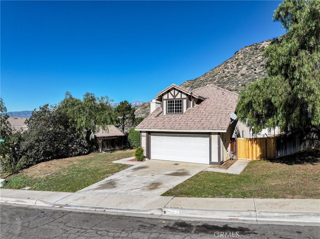 Image 1 of property listing at 14988 Long View Drive, Fontana, CA 92337