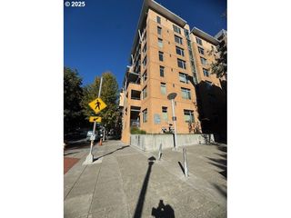 701 COLUMBIA St 103, Vancouver, WA 98660
