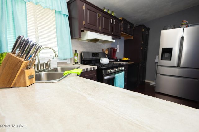 2429 E Carnation Street, Douglas, AZ 85607