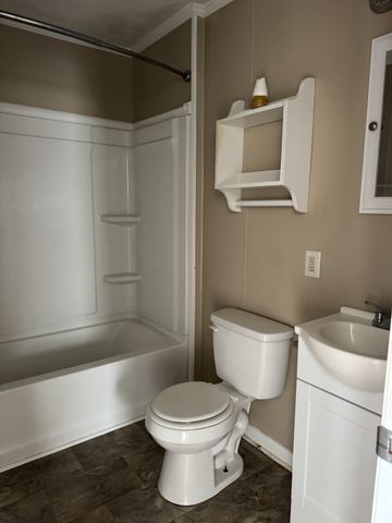 801 W End Ave Unit 2, Mcminnville, TN 37110