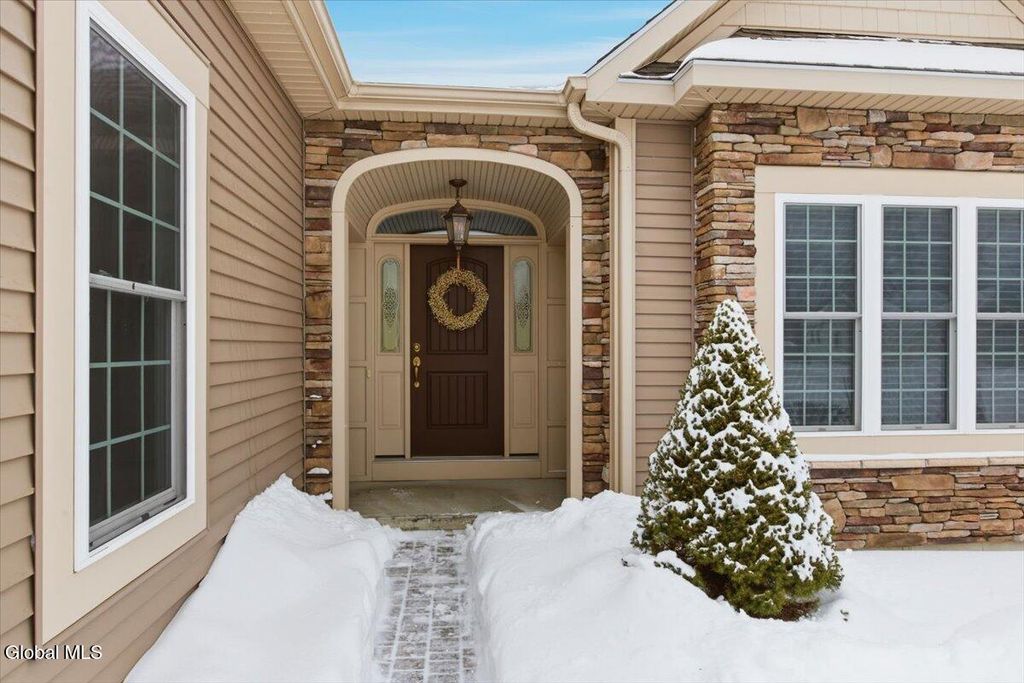 9 Fieldstone Drive, Ballston, NY 12019