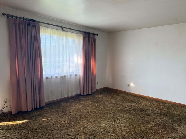 74 N MAIN STREET, Fairchance, PA 15436