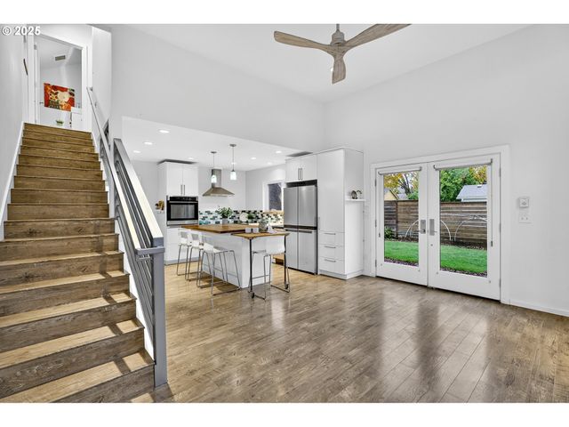 1323 Ne 60TH Ave, Portland, OR 97213