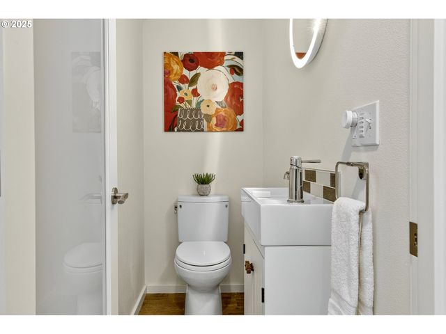 1323 Ne 60TH Ave, Portland, OR 97213