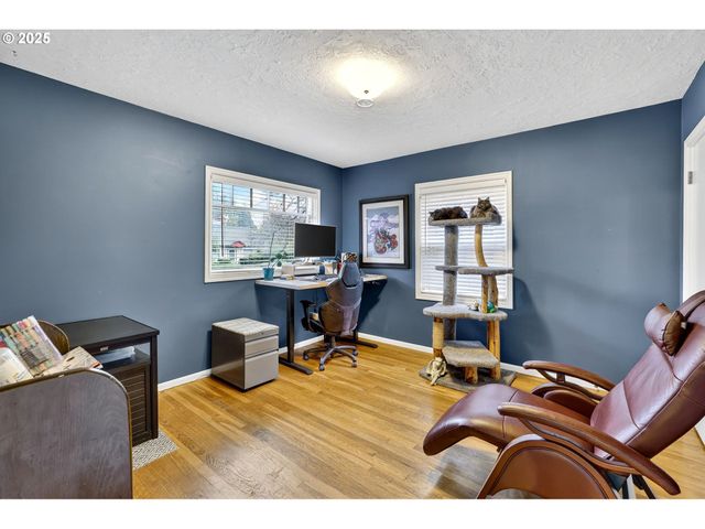 1323 Ne 60TH Ave, Portland, OR 97213