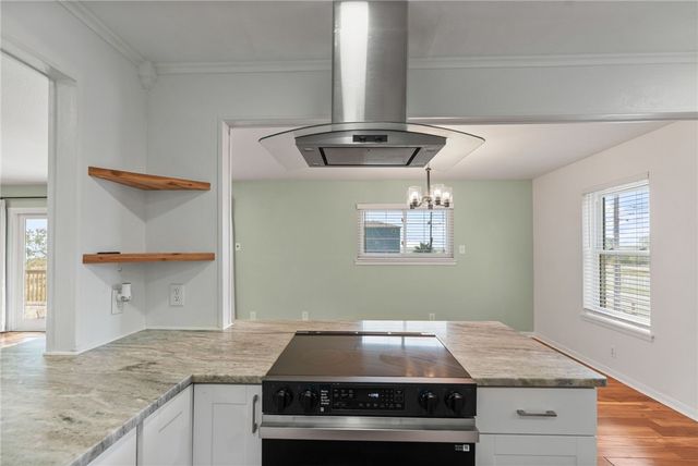 122 Riverdale Dr, Corpus Christi, TX 78418