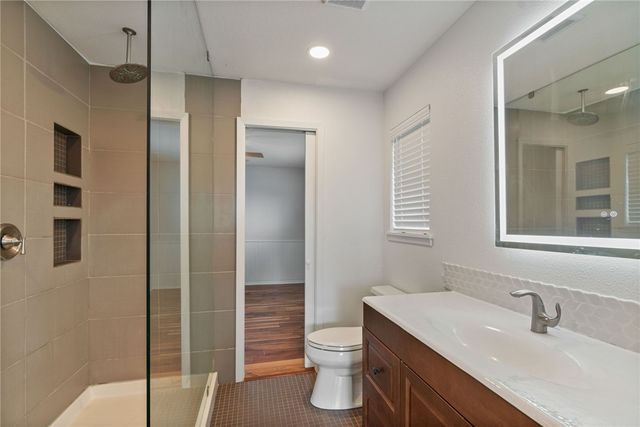 122 Riverdale Dr, Corpus Christi, TX 78418