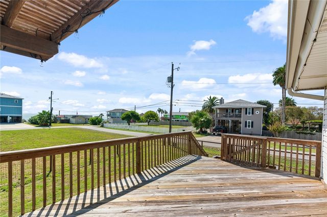 122 Riverdale Dr, Corpus Christi, TX 78418