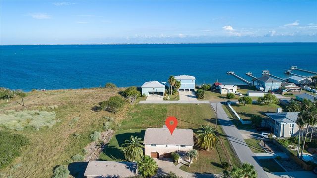 122 Riverdale Dr, Corpus Christi, TX 78418