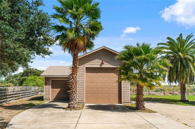 122 Riverdale Dr, Corpus Christi, TX 78418