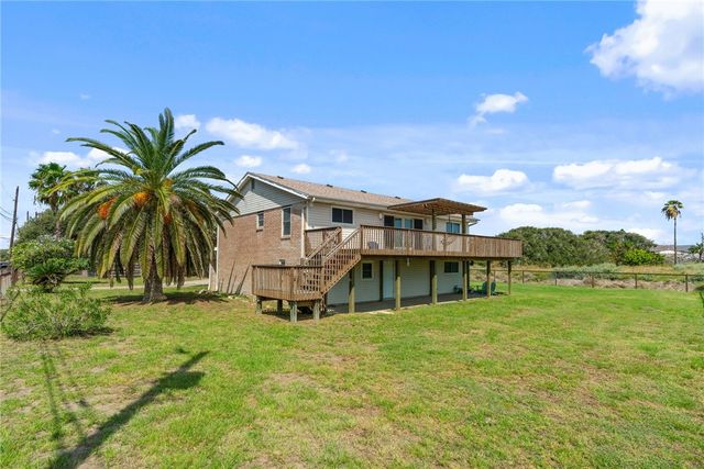 122 Riverdale Dr, Corpus Christi, TX 78418