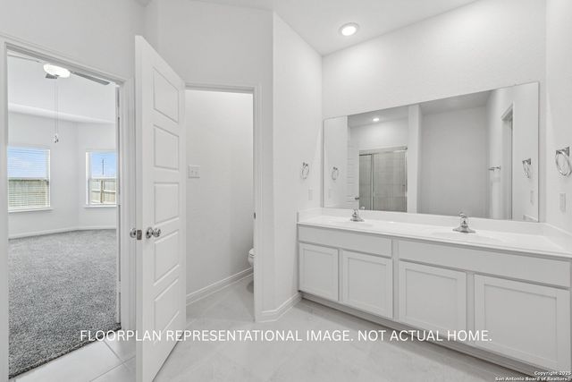 6204 Medina Oasis, San Antonio, TX 78245