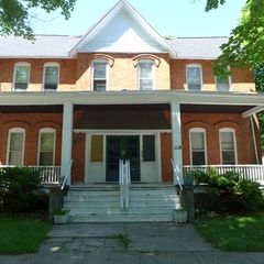 1120 Jefferson Avenue, Kalamazoo, MI 49006