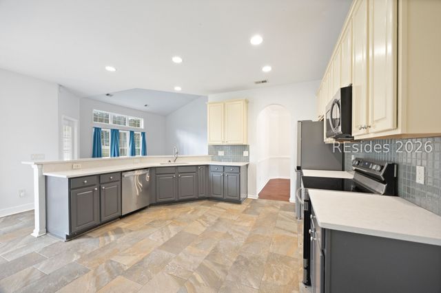 126 Pinecrest Cir, Bluffton, SC 29910