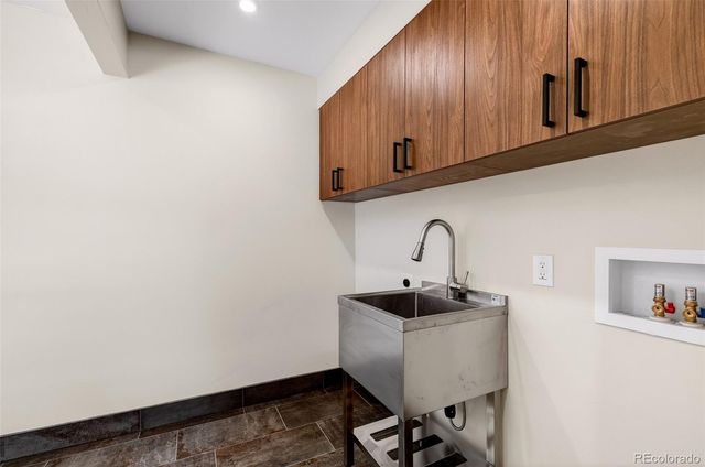 7552 Surrey Drive, Morrison, CO 80465