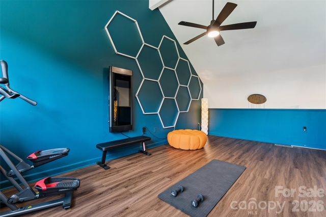 14039 Queens Harbor Road, Charlotte, NC 28278