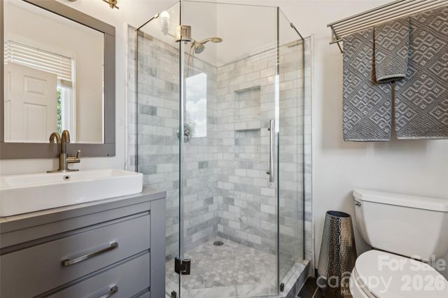 14039 Queens Harbor Road, Charlotte, NC 28278