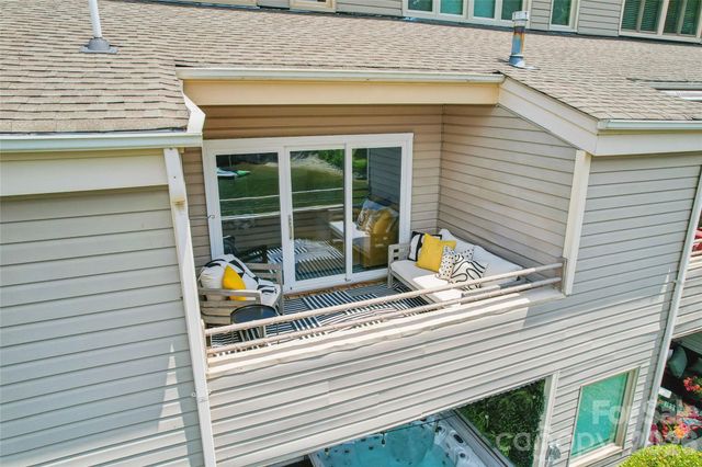 14039 Queens Harbor Road, Charlotte, NC 28278