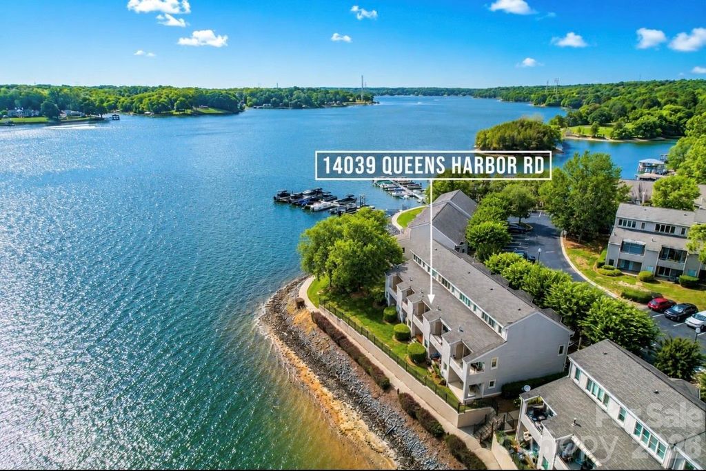 14039 Queens Harbor Road, Charlotte, NC 28278