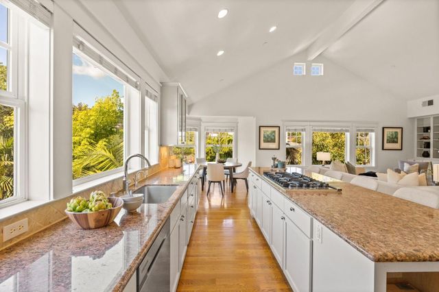 902 Fallen Leaf Way, Redwood City, CA 94062