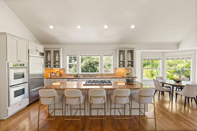 902 Fallen Leaf Way, Redwood City, CA 94062