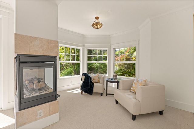 902 Fallen Leaf Way, Redwood City, CA 94062