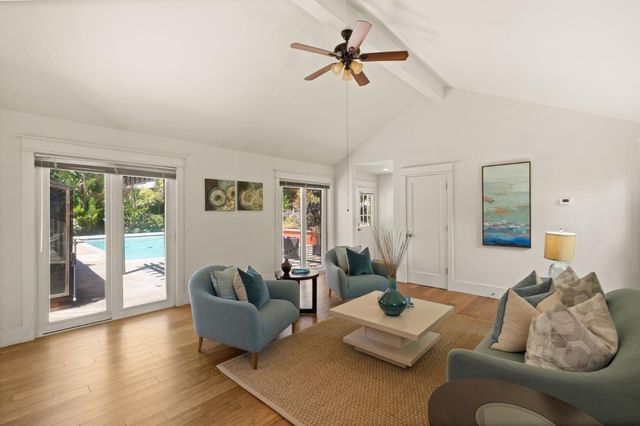 902 Fallen Leaf Way, Redwood City, CA 94062