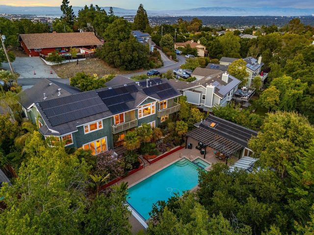 902 Fallen Leaf Way, Redwood City, CA 94062